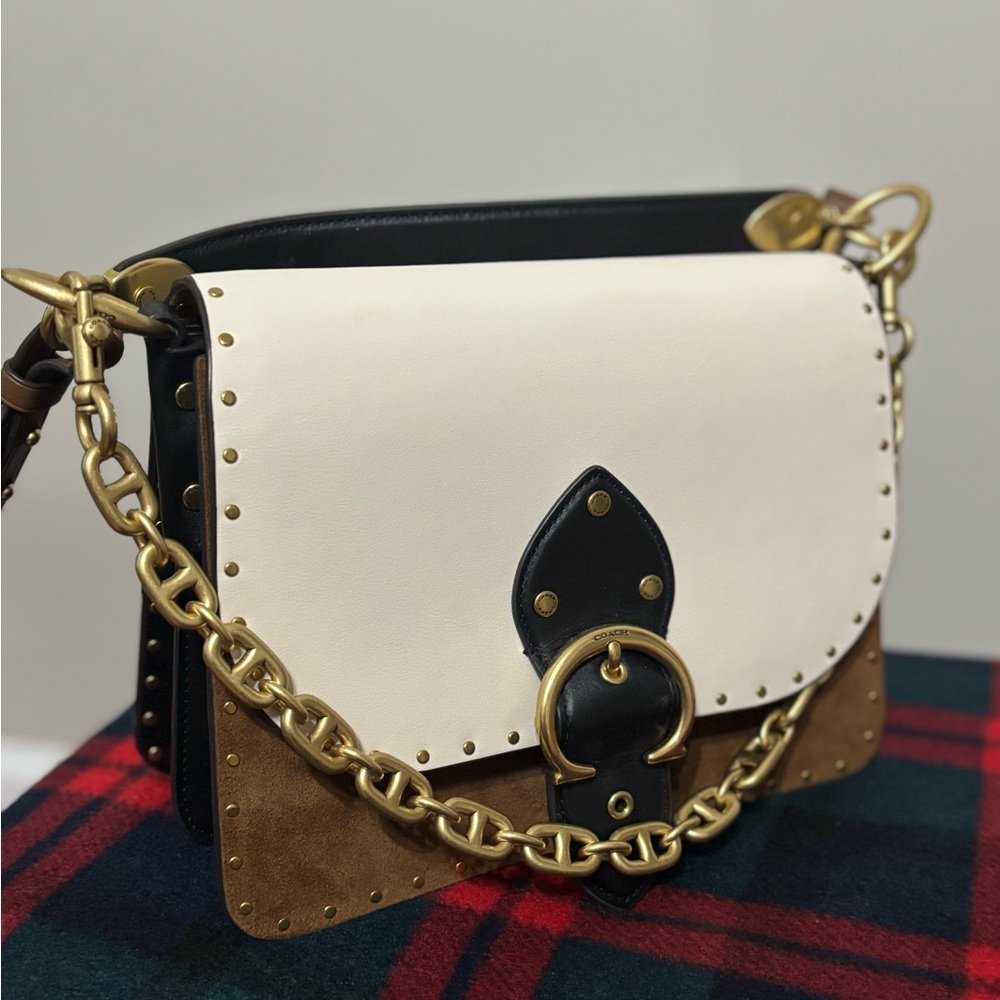 Coach Beat Shoulder Bag In Colorblock With Rivets (retired)